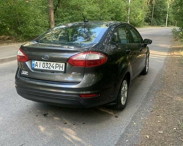 Серый Форд Фиеста, объемом двигателя 1.6 л и пробегом 100 тыс. км за 7000 $, фото 6 на Automoto.ua