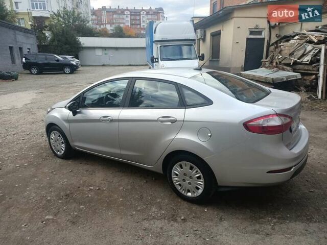 Форд Фиеста 2017 в Ивано-Франковске на Automoto.ua Серый Форд Фиеста, объемом двигателя 1.6 л и пробегом 168 тыс. км за 7100 $, фото 8 на Automoto.ua