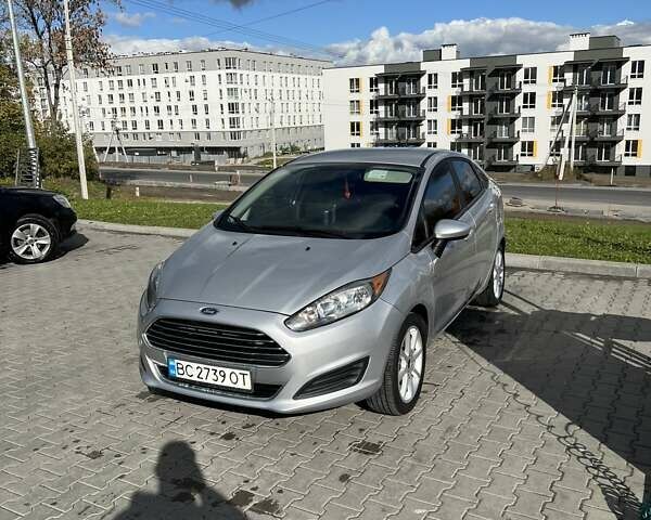 Серый Форд Фиеста, объемом двигателя 1.6 л и пробегом 195 тыс. км за 8000 $, фото 1 на Automoto.ua