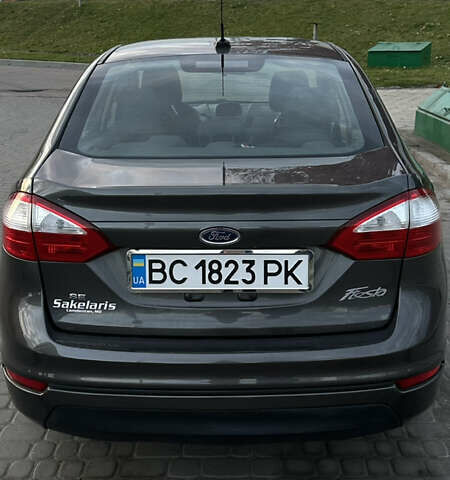 Серый Форд Фиеста, объемом двигателя 1.6 л и пробегом 112 тыс. км за 8600 $, фото 4 на Automoto.ua