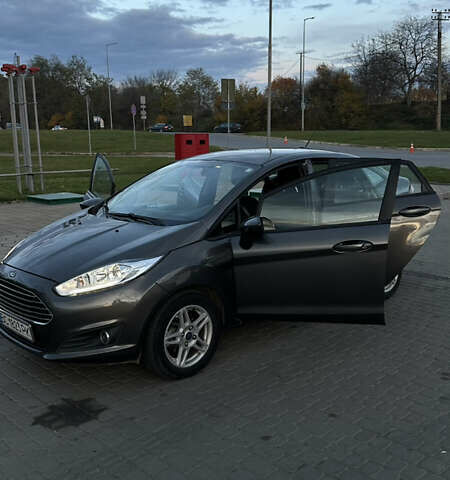 Серый Форд Фиеста, объемом двигателя 1.6 л и пробегом 112 тыс. км за 8600 $, фото 1 на Automoto.ua
