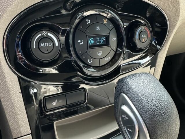 Серый Форд Фиеста, объемом двигателя 1.6 л и пробегом 162 тыс. км за 10200 $, фото 10 на Automoto.ua