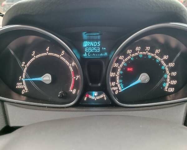 Сірий Форд Фієста, об'ємом двигуна 1.6 л та пробігом 169 тис. км за 7400 $, фото 7 на Automoto.ua