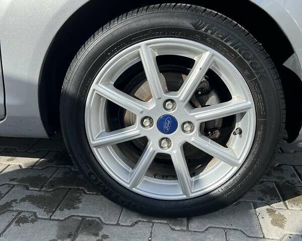 Серый Форд Фиеста, объемом двигателя 1.6 л и пробегом 195 тыс. км за 8000 $, фото 32 на Automoto.ua