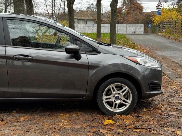 Серый Форд Фиеста, объемом двигателя 1.6 л и пробегом 148 тыс. км за 7940 $, фото 3 на Automoto.ua