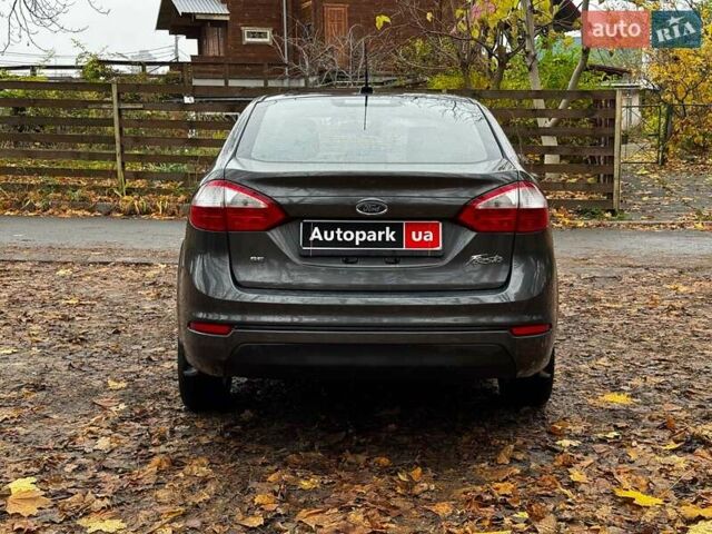 Серый Форд Фиеста, объемом двигателя 1.6 л и пробегом 148 тыс. км за 7940 $, фото 7 на Automoto.ua