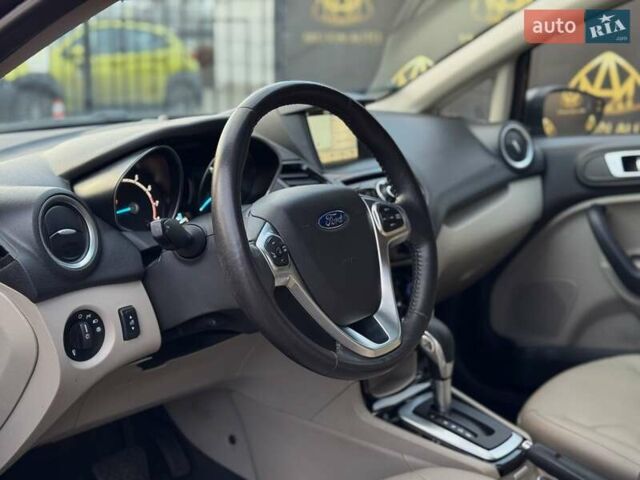 Сірий Форд Фієста, об'ємом двигуна 1.6 л та пробігом 86 тис. км за 7999 $, фото 6 на Automoto.ua