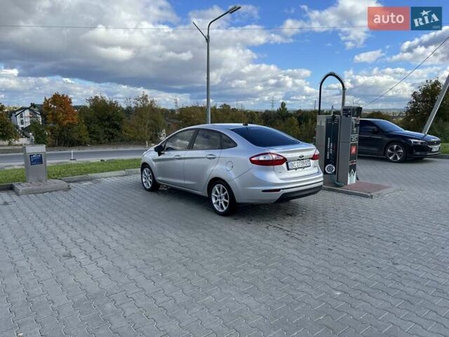 Серый Форд Фиеста, объемом двигателя 1.6 л и пробегом 195 тыс. км за 8000 $, фото 8 на Automoto.ua