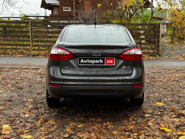 Серый Форд Фиеста, объемом двигателя 1.6 л и пробегом 148 тыс. км за 7940 $, фото 7 на Automoto.ua
