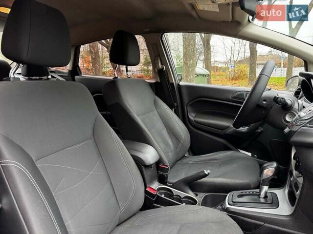 Серый Форд Фиеста, объемом двигателя 1.6 л и пробегом 148 тыс. км за 7940 $, фото 17 на Automoto.ua