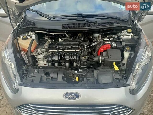 Форд Фиеста 2017 в Ивано-Франковске на Automoto.ua Серый Форд Фиеста, объемом двигателя 1.6 л и пробегом 168 тыс. км за 7100 $, фото 19 на Automoto.ua