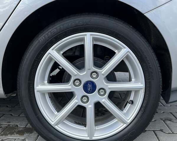 Серый Форд Фиеста, объемом двигателя 1.6 л и пробегом 195 тыс. км за 8000 $, фото 34 на Automoto.ua