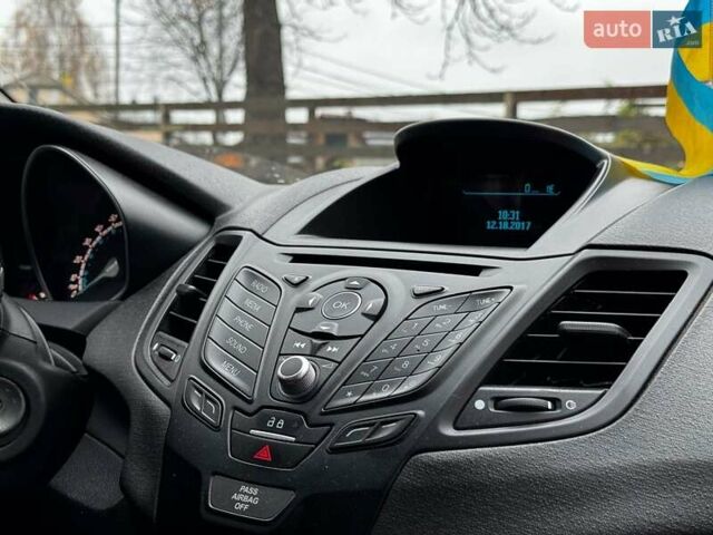 Серый Форд Фиеста, объемом двигателя 1.6 л и пробегом 148 тыс. км за 7940 $, фото 21 на Automoto.ua