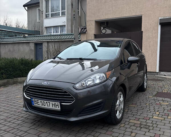 Серый Форд Фиеста, объемом двигателя 1.6 л и пробегом 109 тыс. км за 8000 $, фото 2 на Automoto.ua