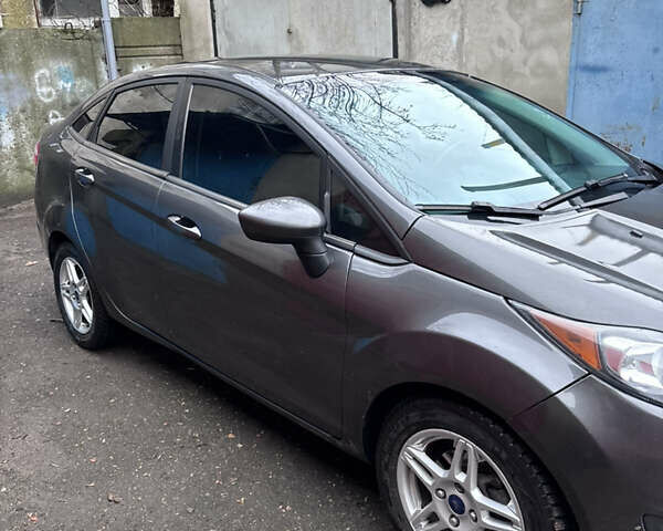 Серый Форд Фиеста, объемом двигателя 1.6 л и пробегом 110 тыс. км за 7800 $, фото 12 на Automoto.ua