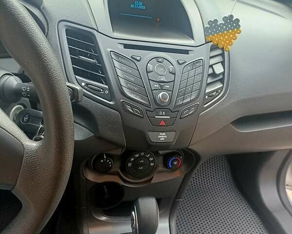 Форд Фиеста 2017 в Ивано-Франковске на Automoto.ua Серый Форд Фиеста, объемом двигателя 1.6 л и пробегом 168 тыс. км за 7100 $, фото 20 на Automoto.ua