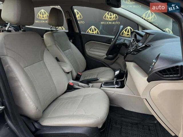 Сірий Форд Фієста, об'ємом двигуна 1.6 л та пробігом 86 тис. км за 7999 $, фото 11 на Automoto.ua