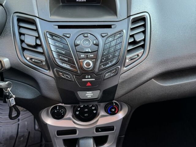 Сірий Форд Фієста, об'ємом двигуна 1.6 л та пробігом 142 тис. км за 6990 $, фото 17 на Automoto.ua