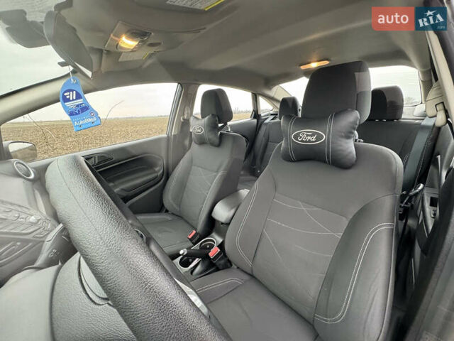 Сірий Форд Фієста, об'ємом двигуна 1.6 л та пробігом 59 тис. км за 9000 $, фото 14 на Automoto.ua