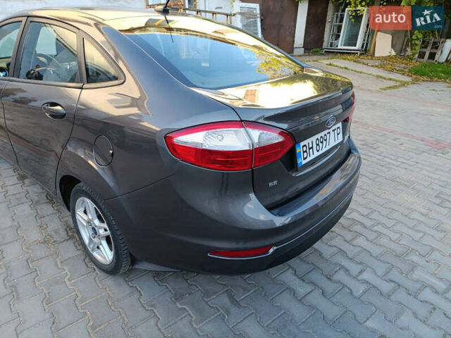 Сірий Форд Фієста, об'ємом двигуна 1.6 л та пробігом 100 тис. км за 9500 $, фото 3 на Automoto.ua
