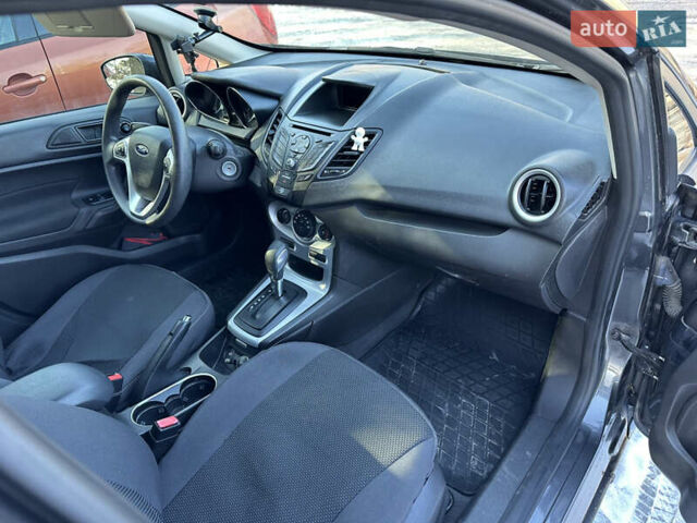 Серый Форд Фиеста, объемом двигателя 1.6 л и пробегом 95 тыс. км за 8400 $, фото 34 на Automoto.ua