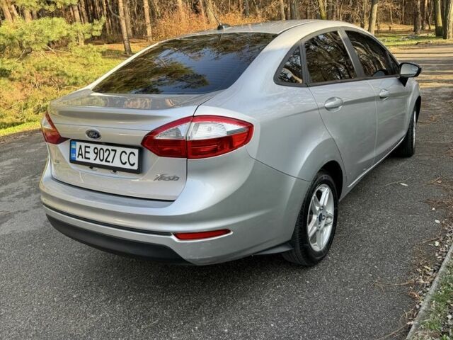 Сірий Форд Фієста, об'ємом двигуна 1.6 л та пробігом 142 тис. км за 6990 $, фото 7 на Automoto.ua