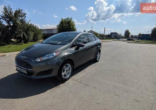 Сірий Форд Фієста, об'ємом двигуна 1.6 л та пробігом 90 тис. км за 7900 $, фото 13 на Automoto.ua