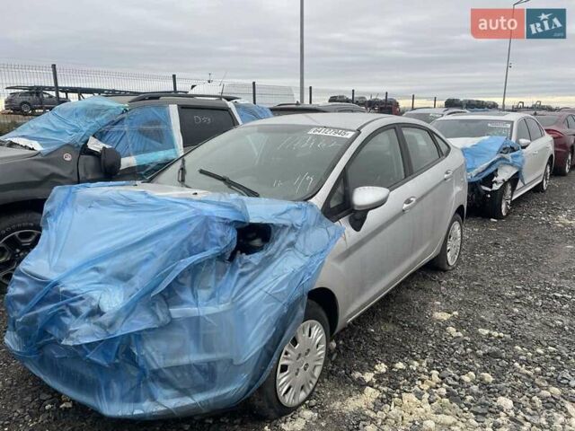 Сірий Форд Фієста, об'ємом двигуна 1.6 л та пробігом 118 тис. км за 5400 $, фото 12 на Automoto.ua