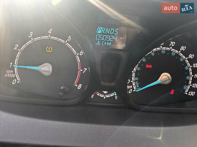 Серый Форд Фиеста, объемом двигателя 1.6 л и пробегом 82 тыс. км за 7600 $, фото 9 на Automoto.ua