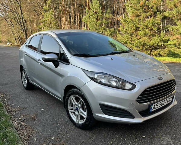 Сірий Форд Фієста, об'ємом двигуна 1.6 л та пробігом 142 тис. км за 6700 $, фото 4 на Automoto.ua