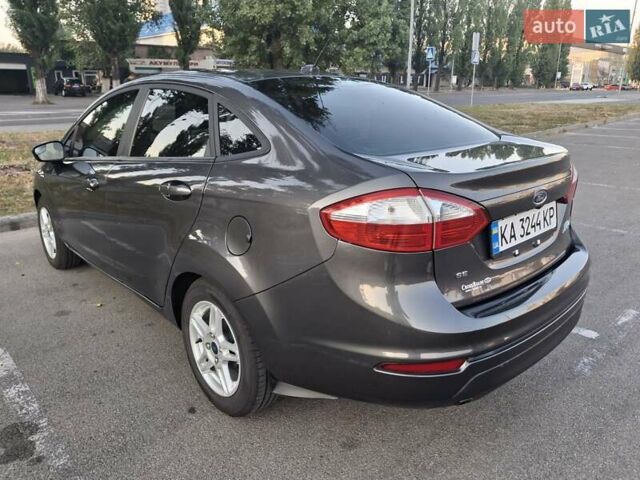 Серый Форд Фиеста, объемом двигателя 1.6 л и пробегом 37 тыс. км за 10100 $, фото 8 на Automoto.ua
