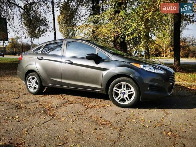 Сірий Форд Фієста, об'ємом двигуна 1.6 л та пробігом 64 тис. км за 9200 $, фото 12 на Automoto.ua