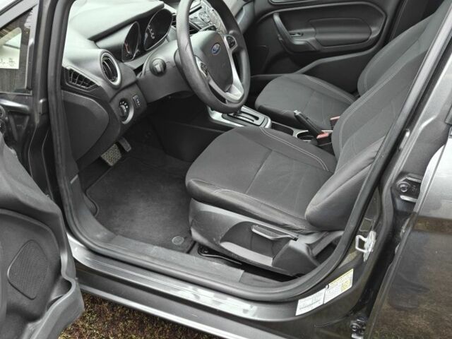 Сірий Форд Фієста, об'ємом двигуна 1.6 л та пробігом 131 тис. км за 9500 $, фото 6 на Automoto.ua