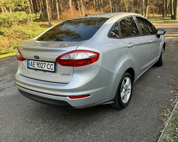 Сірий Форд Фієста, об'ємом двигуна 1.6 л та пробігом 142 тис. км за 6700 $, фото 11 на Automoto.ua