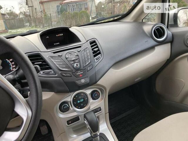 Сірий Форд Фієста, об'ємом двигуна 1.6 л та пробігом 106 тис. км за 8100 $, фото 9 на Automoto.ua