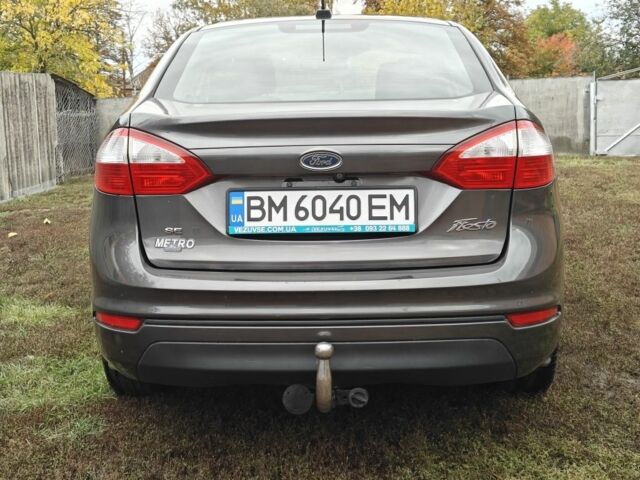 Сірий Форд Фієста, об'ємом двигуна 1.6 л та пробігом 131 тис. км за 9500 $, фото 1 на Automoto.ua