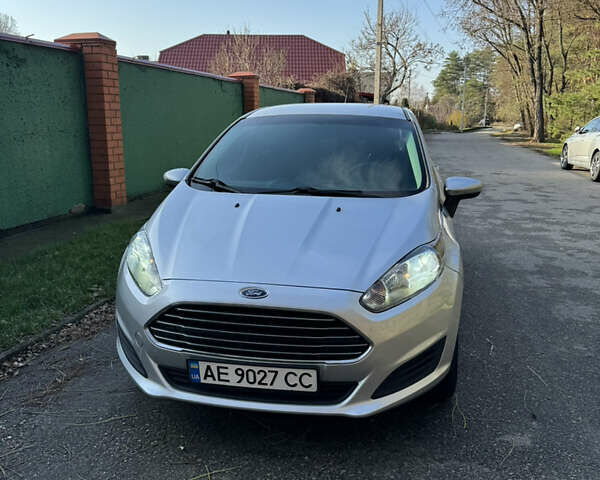 Сірий Форд Фієста, об'ємом двигуна 1.6 л та пробігом 142 тис. км за 6700 $, фото 1 на Automoto.ua