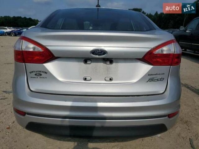 Сірий Форд Фієста, об'ємом двигуна 1.6 л та пробігом 118 тис. км за 5400 $, фото 3 на Automoto.ua