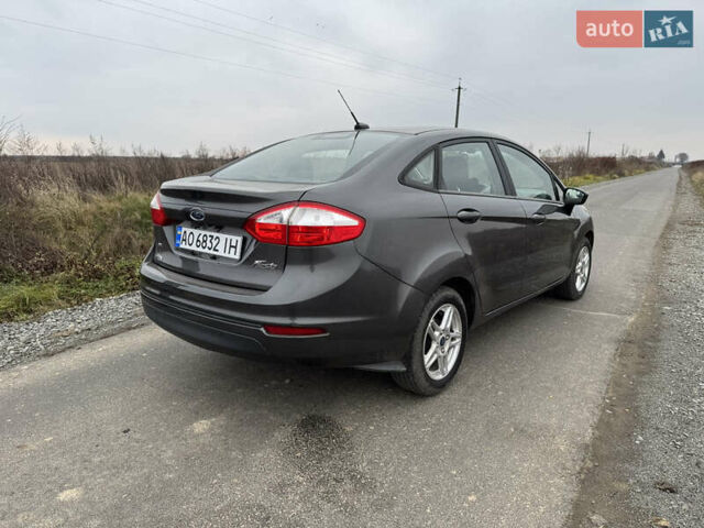Сірий Форд Фієста, об'ємом двигуна 1.6 л та пробігом 59 тис. км за 9000 $, фото 6 на Automoto.ua