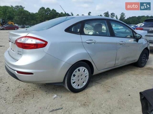 Сірий Форд Фієста, об'ємом двигуна 1.6 л та пробігом 118 тис. км за 5400 $, фото 4 на Automoto.ua