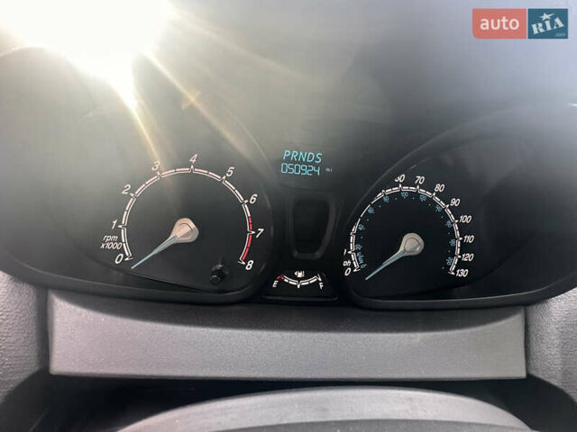 Серый Форд Фиеста, объемом двигателя 1.6 л и пробегом 82 тыс. км за 7600 $, фото 8 на Automoto.ua