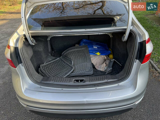 Сірий Форд Фієста, об'ємом двигуна 1.6 л та пробігом 142 тис. км за 6700 $, фото 25 на Automoto.ua