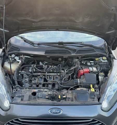 Серый Форд Фиеста, объемом двигателя 1.6 л и пробегом 41 тыс. км за 11200 $, фото 37 на Automoto.ua