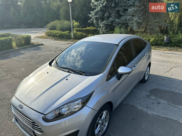 Серый Форд Фиеста, объемом двигателя 1.6 л и пробегом 96 тыс. км за 8500 $, фото 12 на Automoto.ua