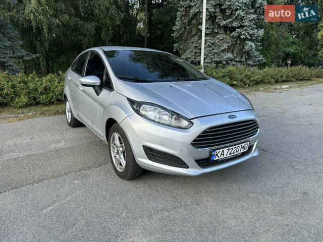 Серый Форд Фиеста, объемом двигателя 1.6 л и пробегом 96 тыс. км за 8500 $, фото 2 на Automoto.ua