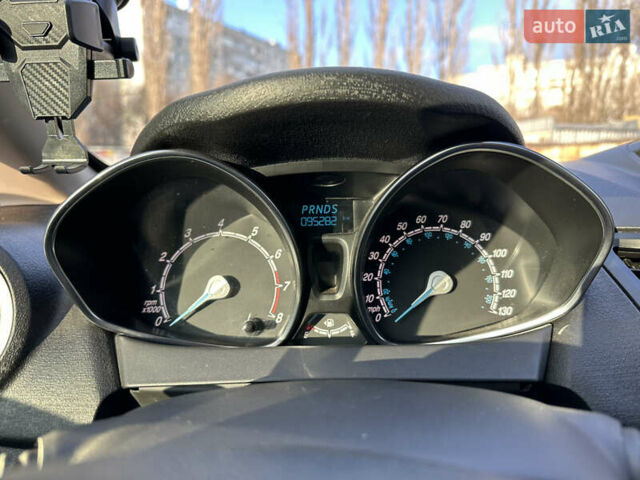 Серый Форд Фиеста, объемом двигателя 1.6 л и пробегом 95 тыс. км за 8400 $, фото 23 на Automoto.ua