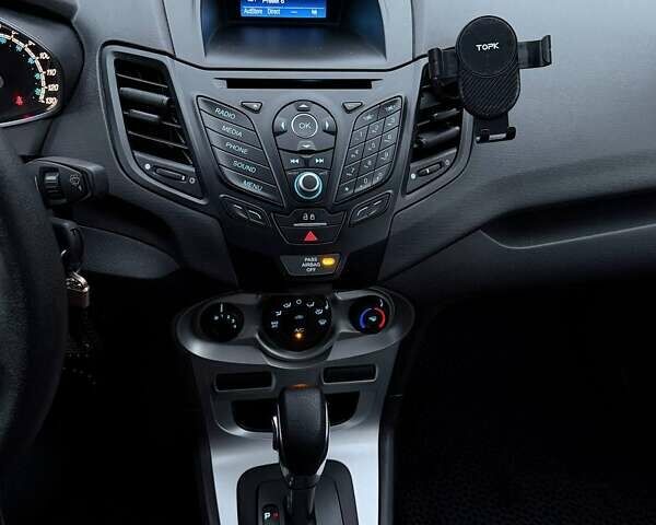 Серый Форд Фиеста, объемом двигателя 1.6 л и пробегом 99 тыс. км за 9500 $, фото 28 на Automoto.ua