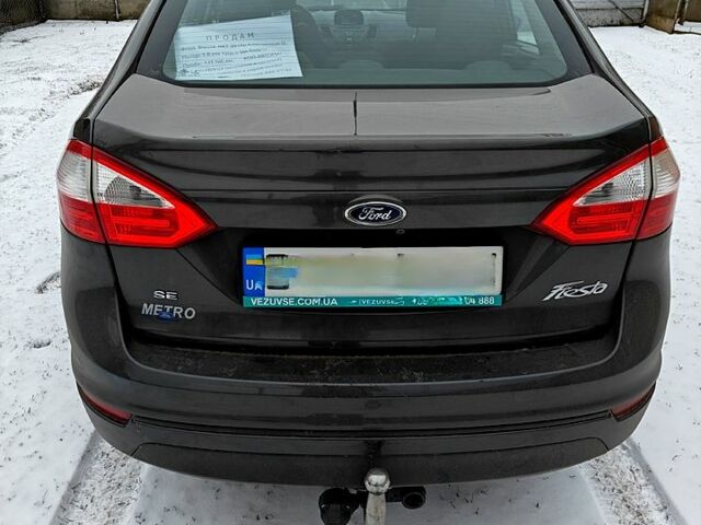 Серый Форд Фиеста, объемом двигателя 1.6 л и пробегом 132 тыс. км за 9500 $, фото 1 на Automoto.ua