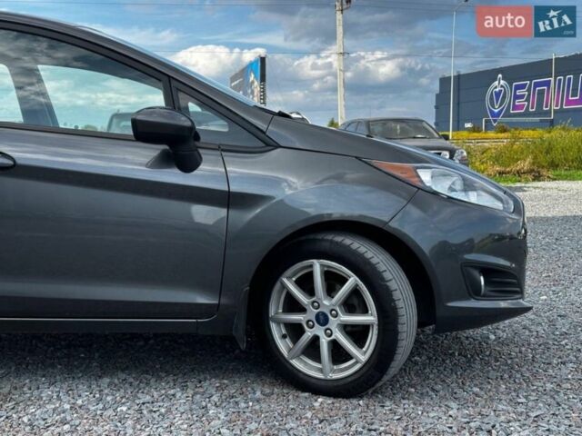 Серый Форд Фиеста, объемом двигателя 1.6 л и пробегом 8 тыс. км за 8700 $, фото 2 на Automoto.ua