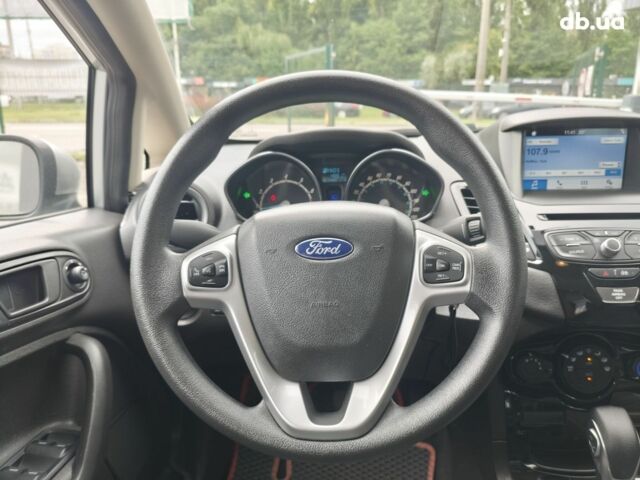 Серый Форд Фиеста, объемом двигателя 1.6 л и пробегом 87 тыс. км за 9000 $, фото 17 на Automoto.ua